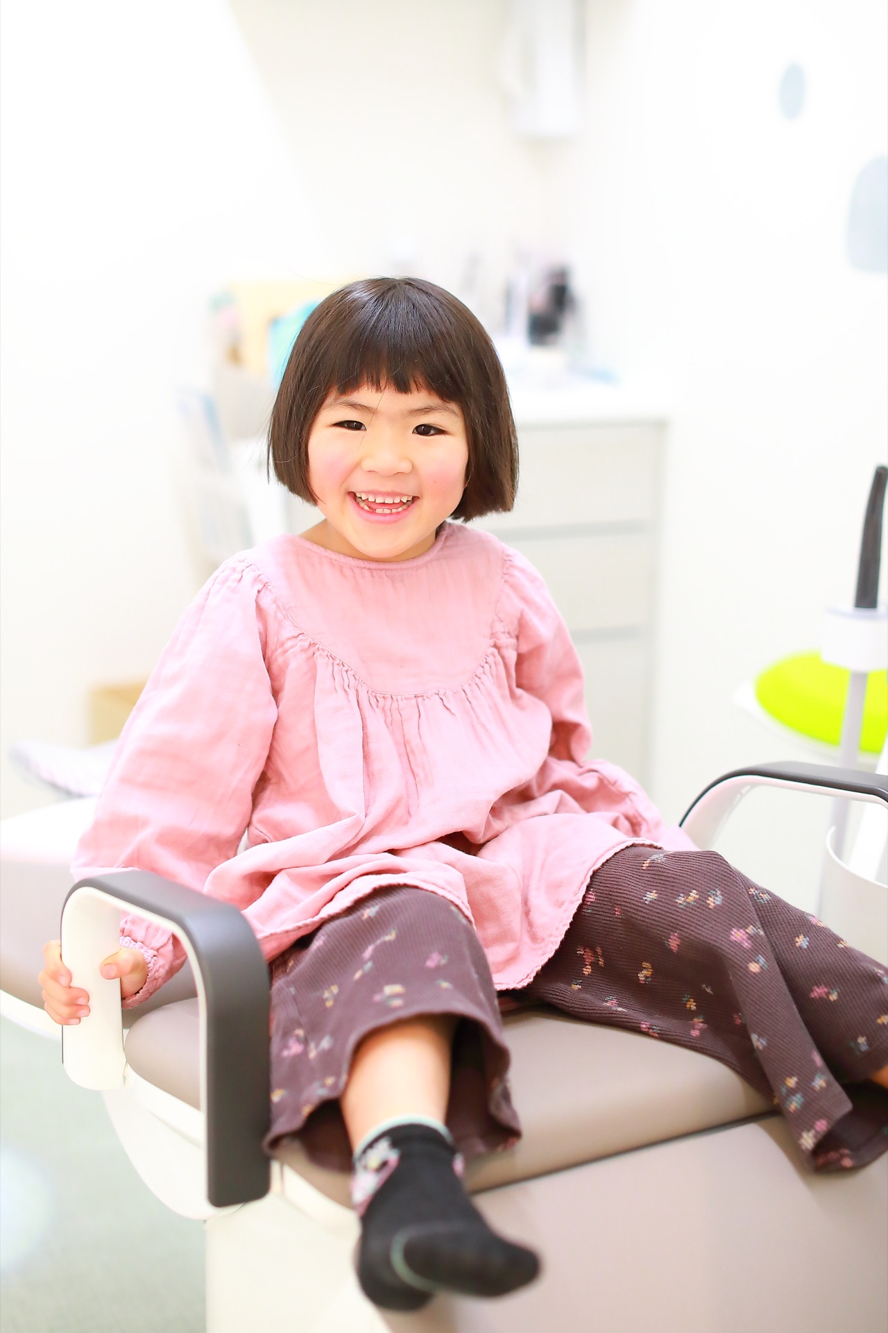 女性歯科医師がいて小さなお子様も安心